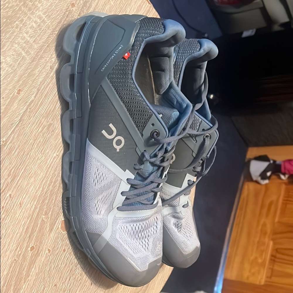 On Running Men's Gray Athletic Shoes